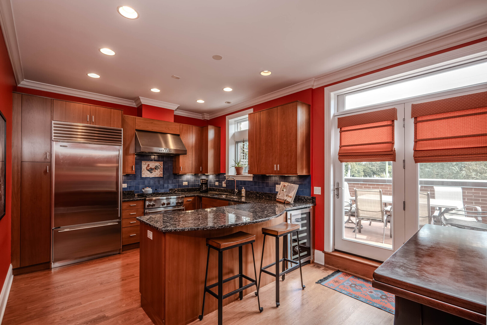 4115 N Southport Avenue