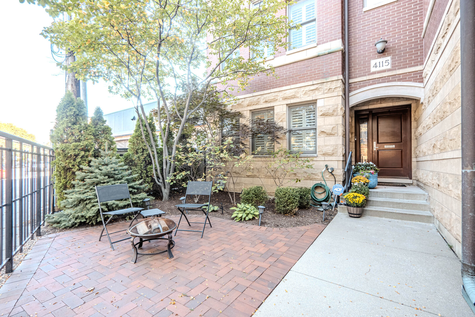 4115 N Southport Avenue