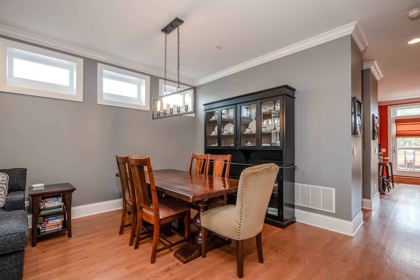 4115 N Southport Avenue