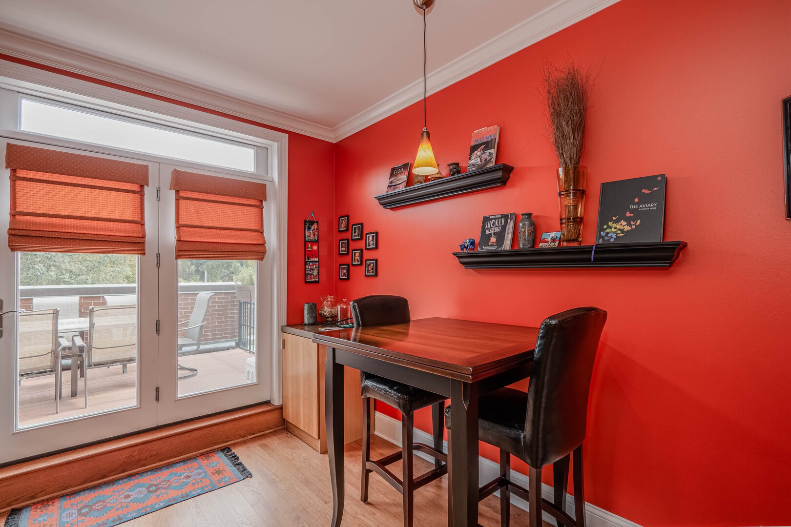 4115 N Southport Avenue