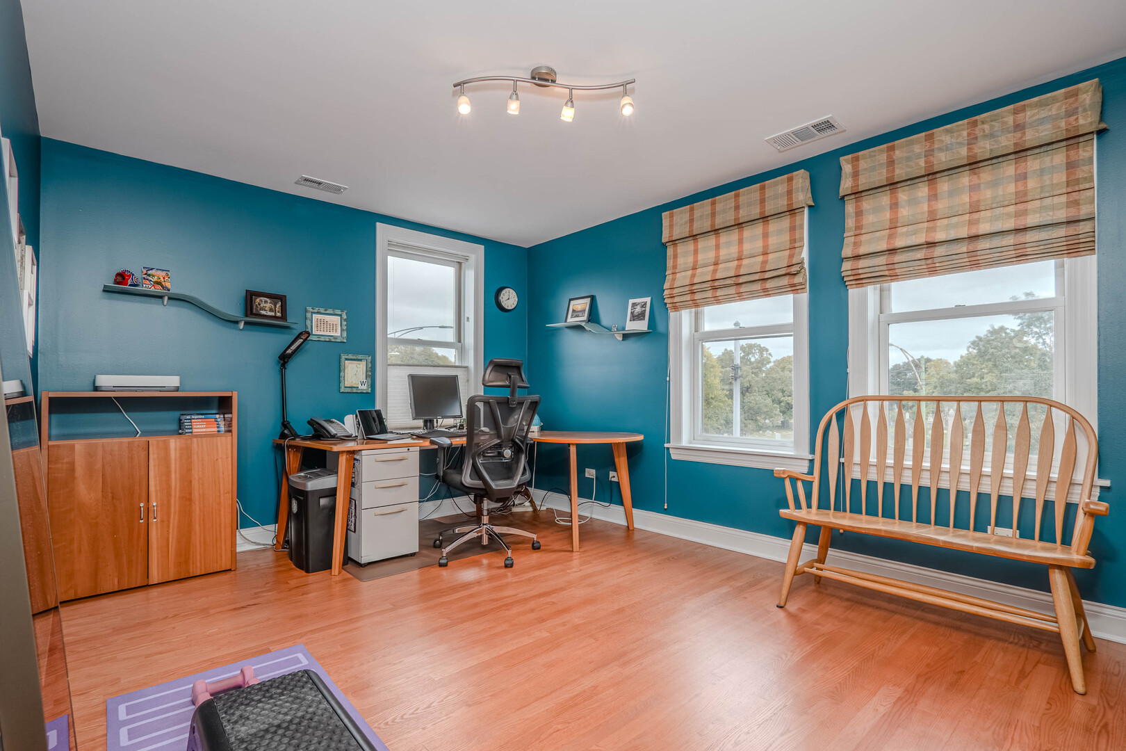 4115 N Southport Avenue