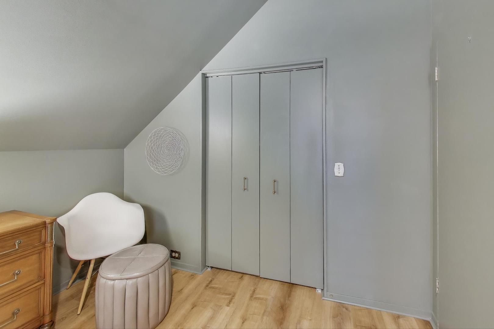 3536 N Marshfield Avenue