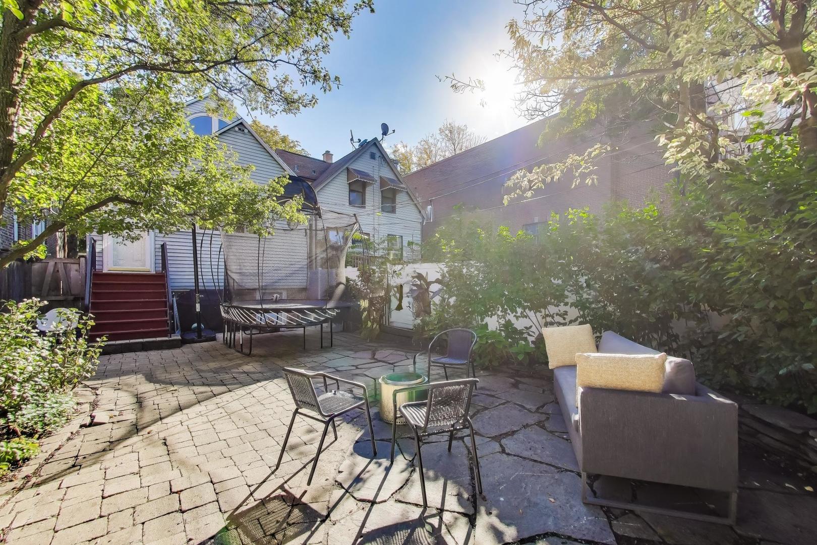 3536 N Marshfield Avenue