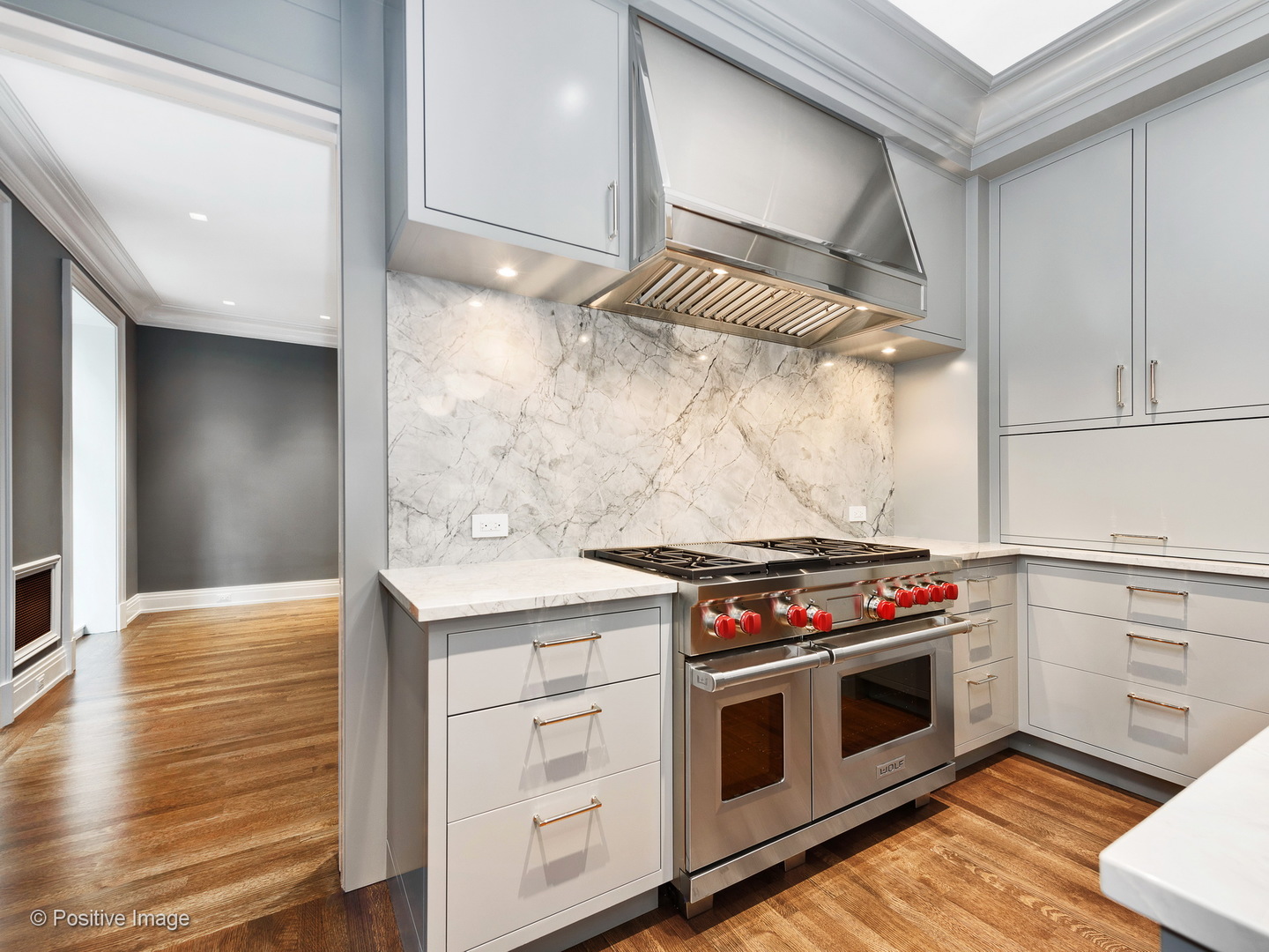 229 E Lake Shore Drive Unit: 4W