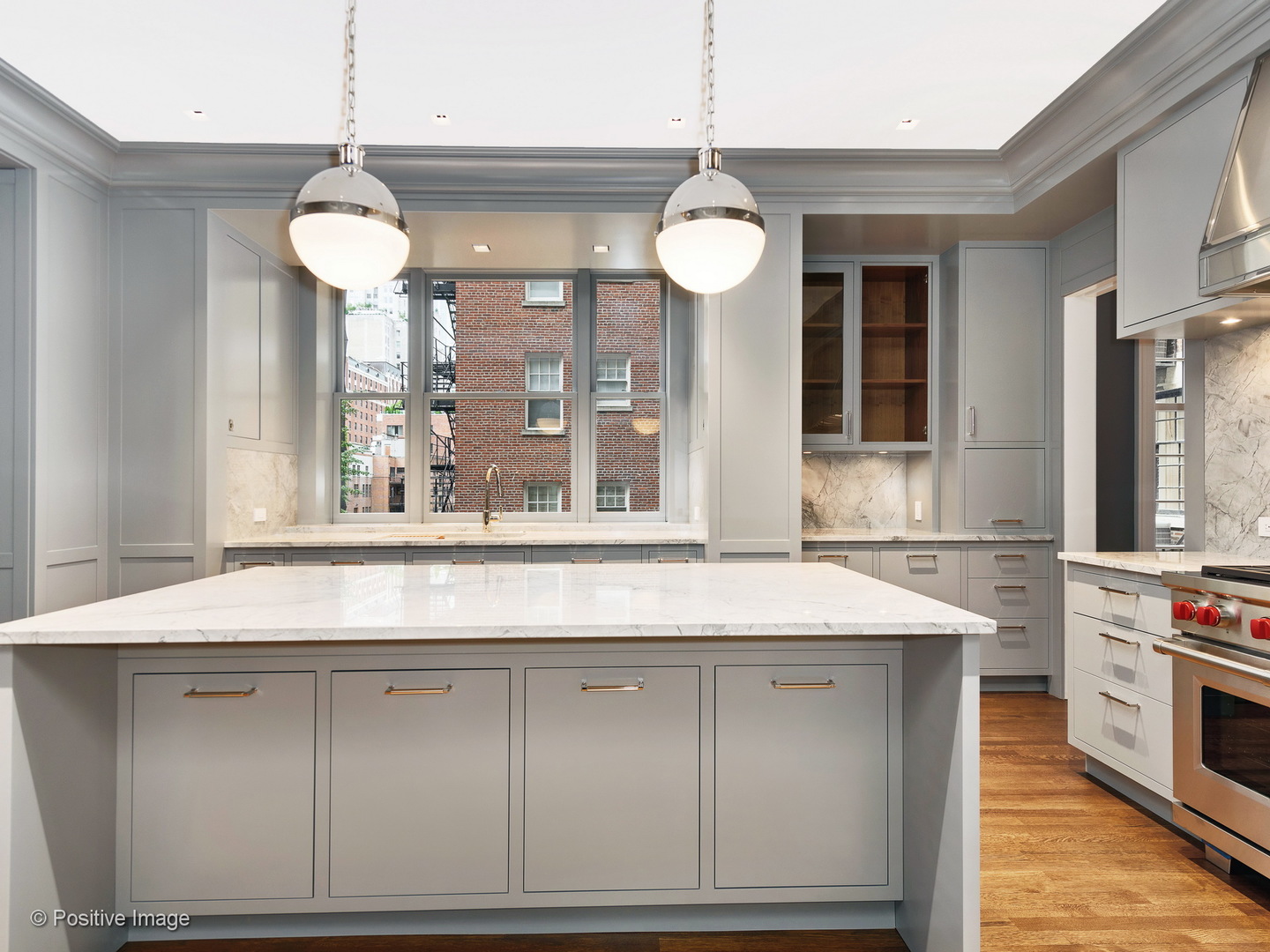 229 E Lake Shore Drive Unit: 4W