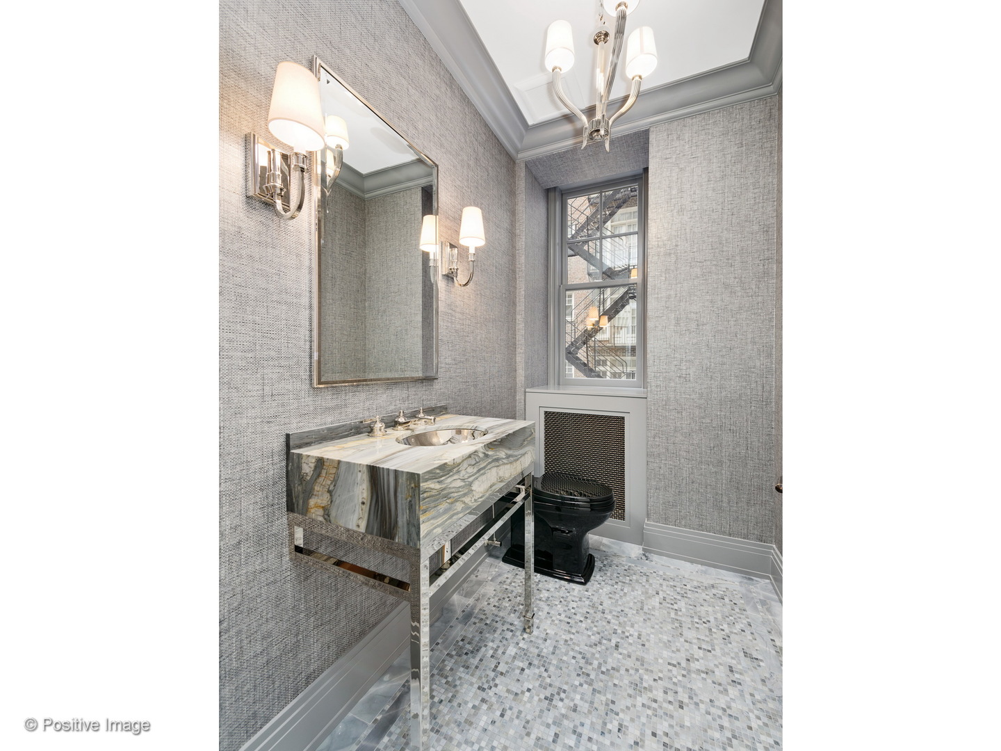 229 E Lake Shore Drive Unit: 4W