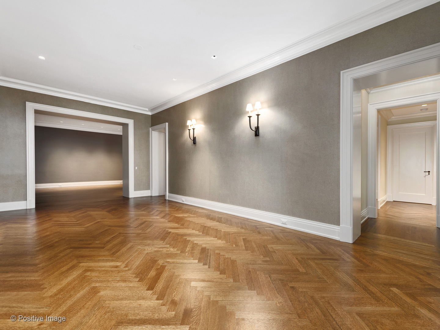 229 E Lake Shore Drive Unit: 4W