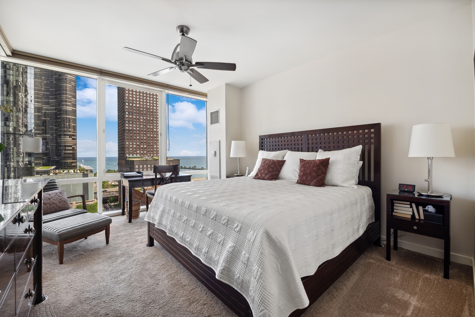 505 N MCCLURG Court Unit: 1602