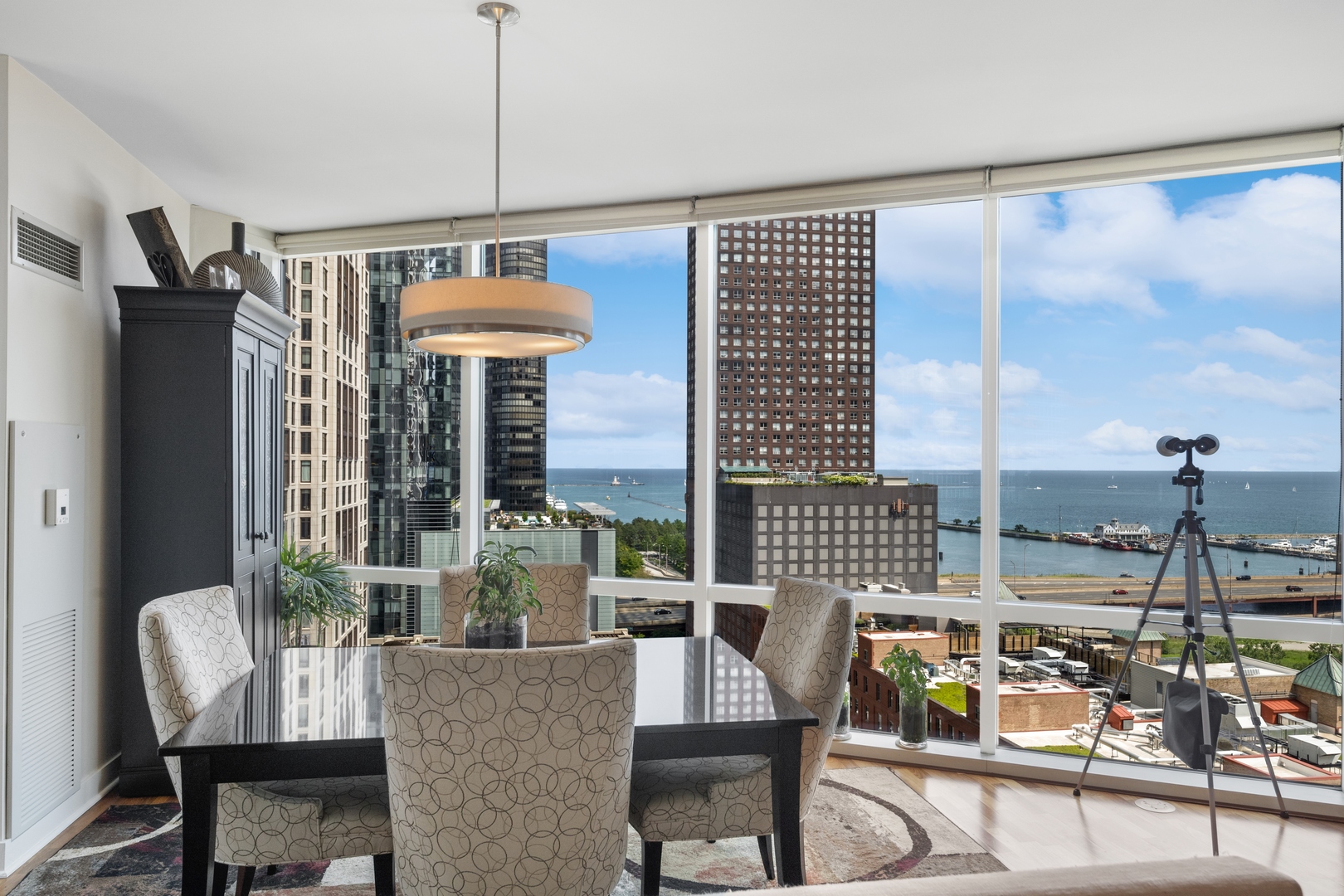 505 N MCCLURG Court Unit: 1602