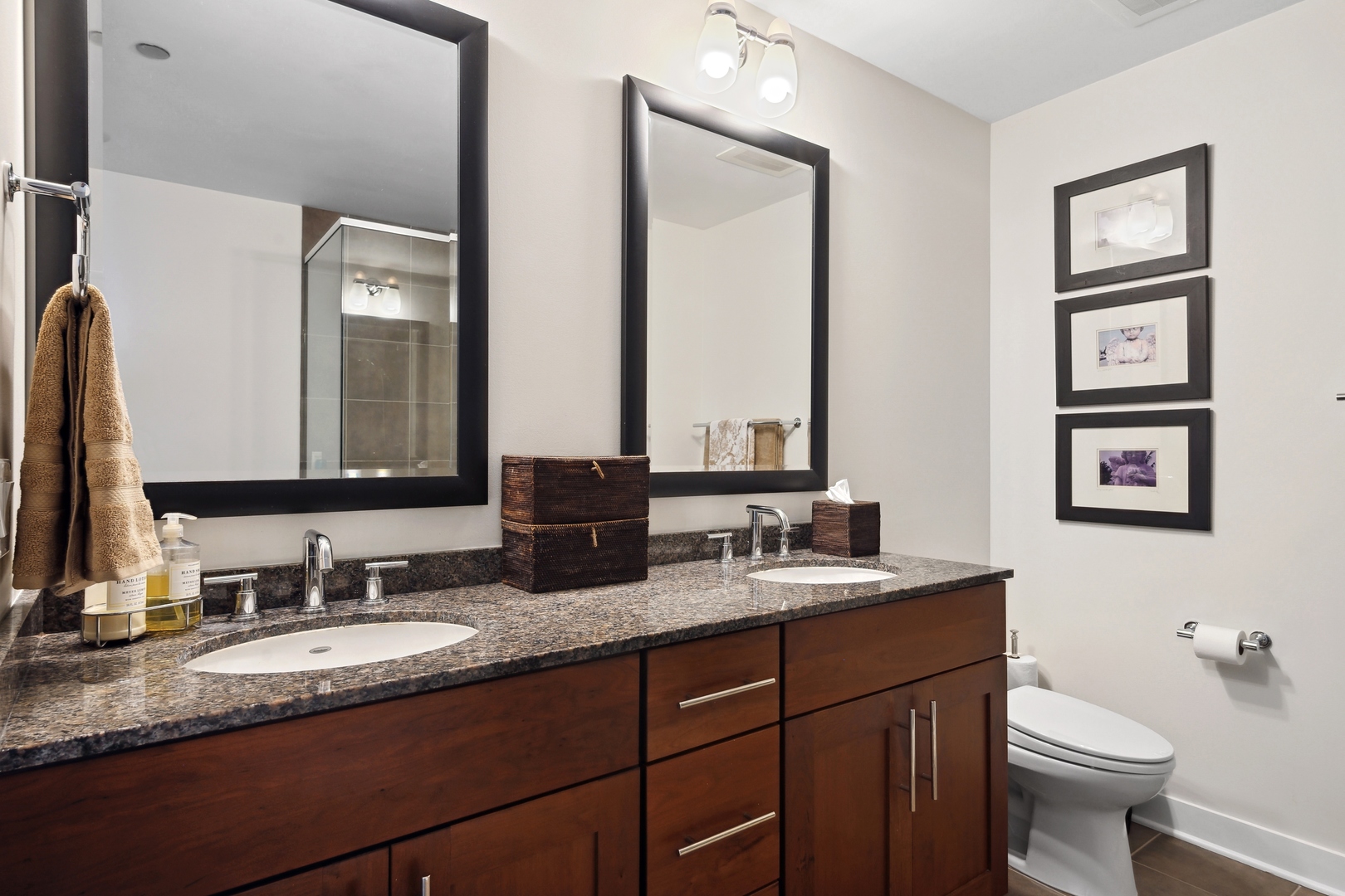 505 N MCCLURG Court Unit: 1602