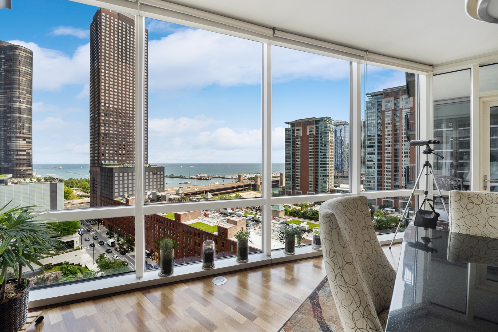 505 N MCCLURG Court Unit: 1602