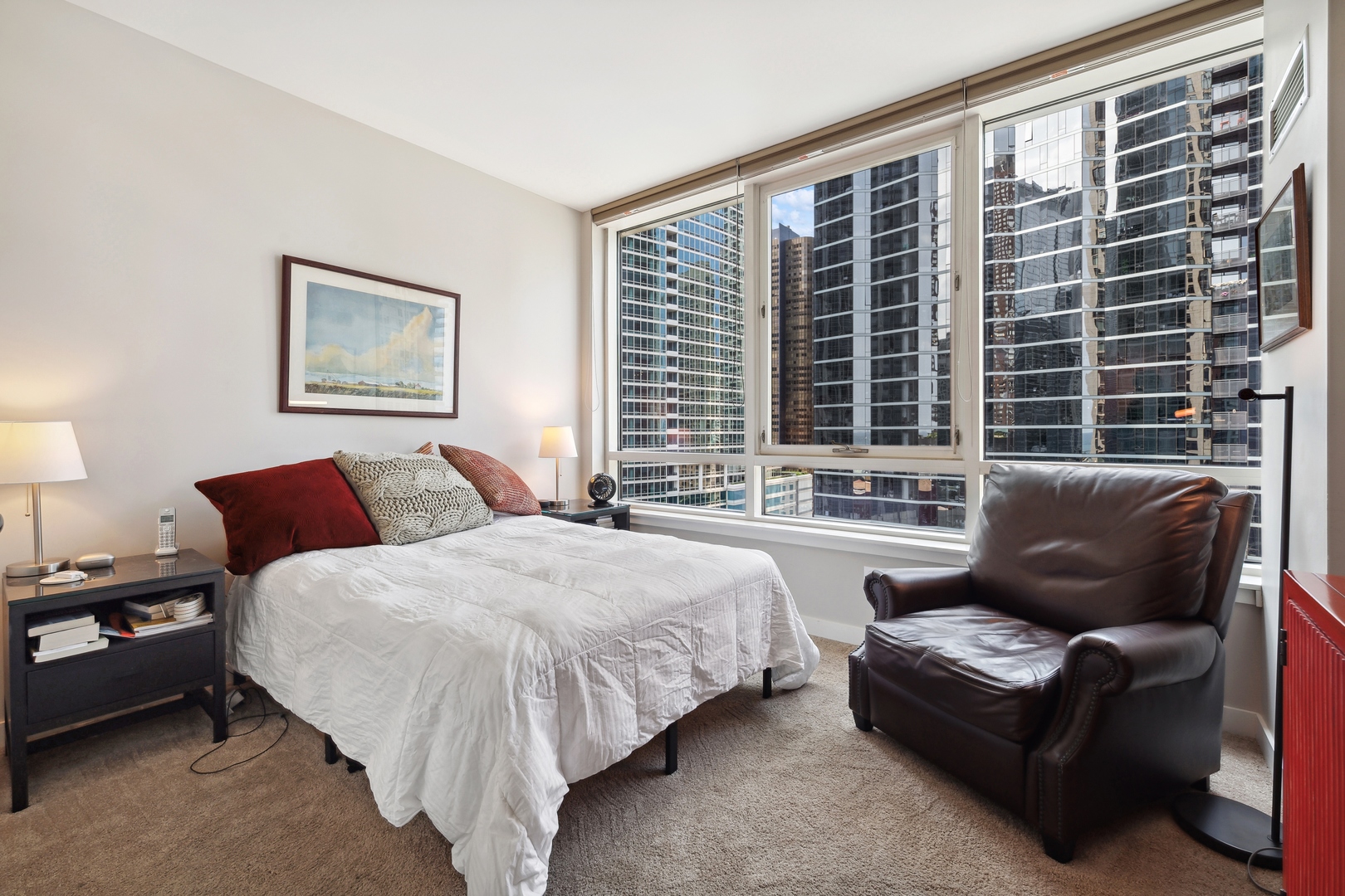 505 N MCCLURG Court Unit: 1602