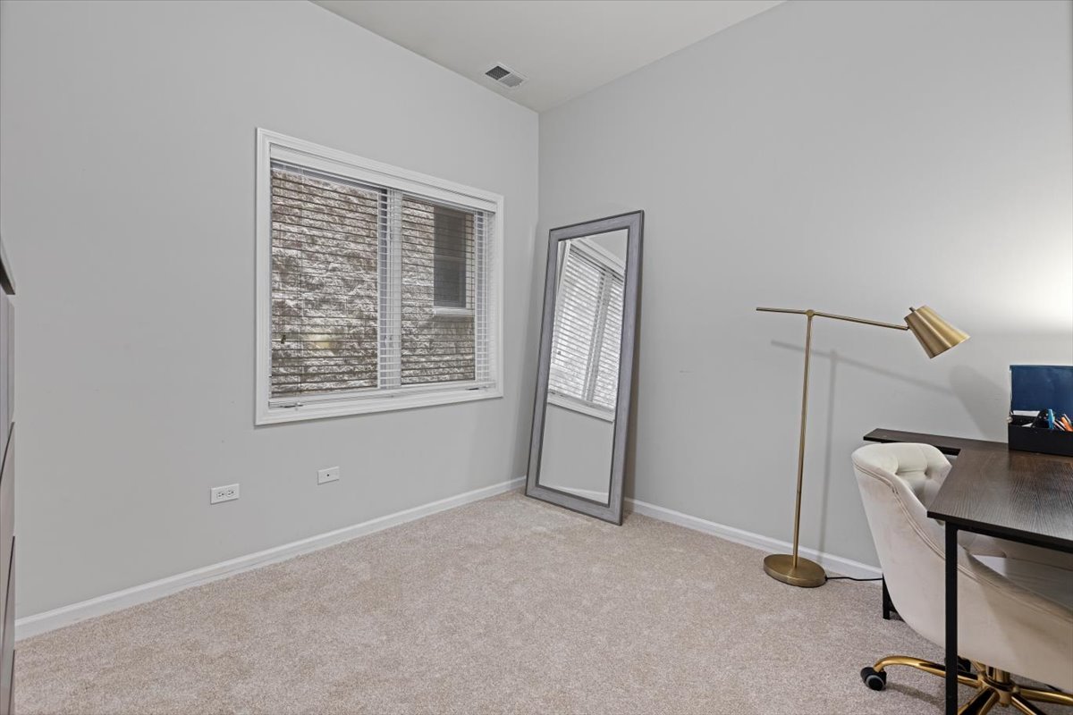 3310 N DAMEN Avenue Unit: 2