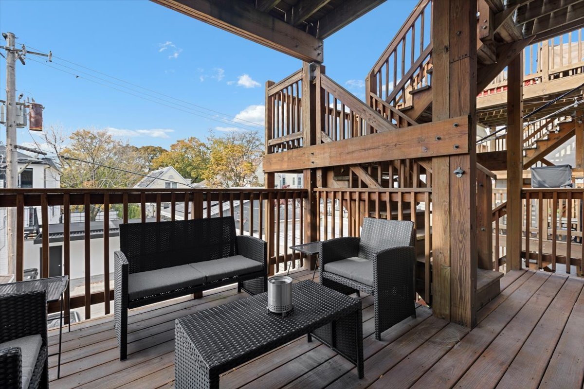 3310 N DAMEN Avenue Unit: 2