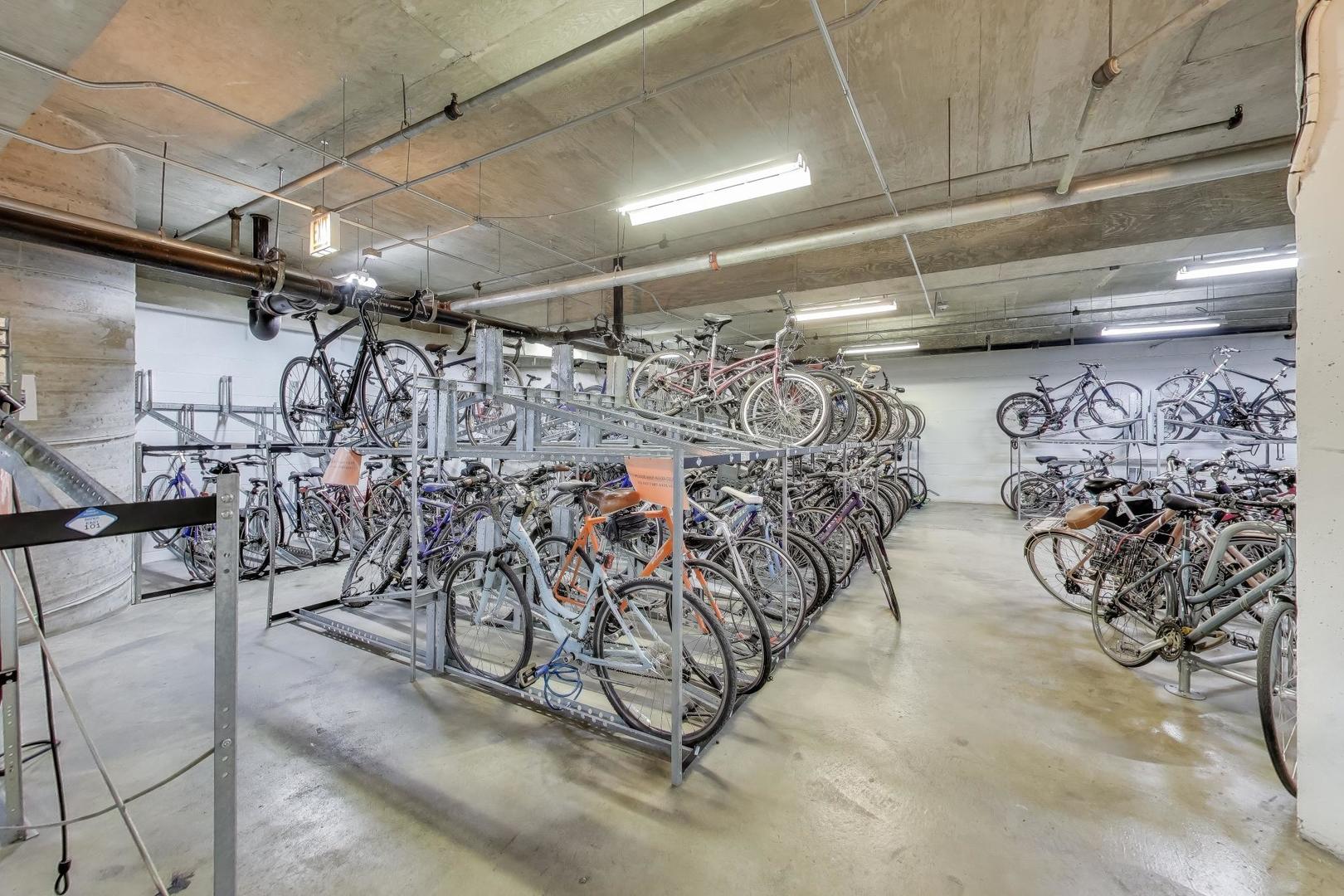 512 N McClurg Court Unit: 4601