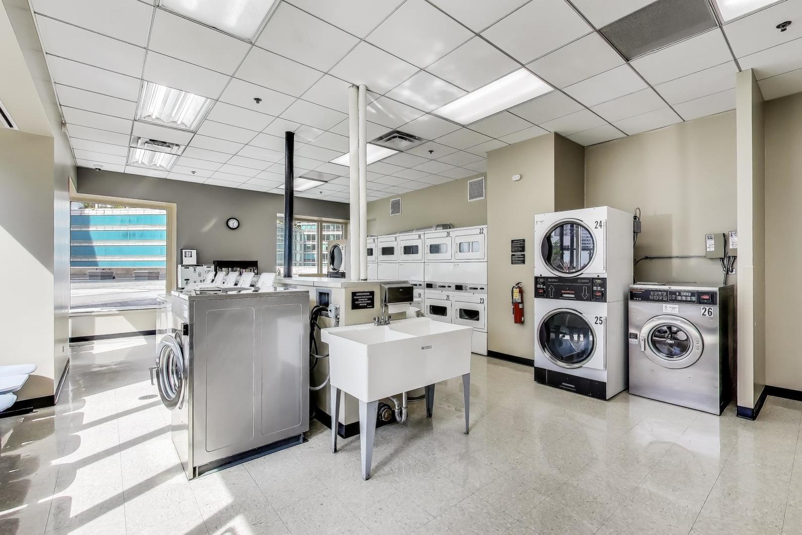 512 N McClurg Court Unit: 4601