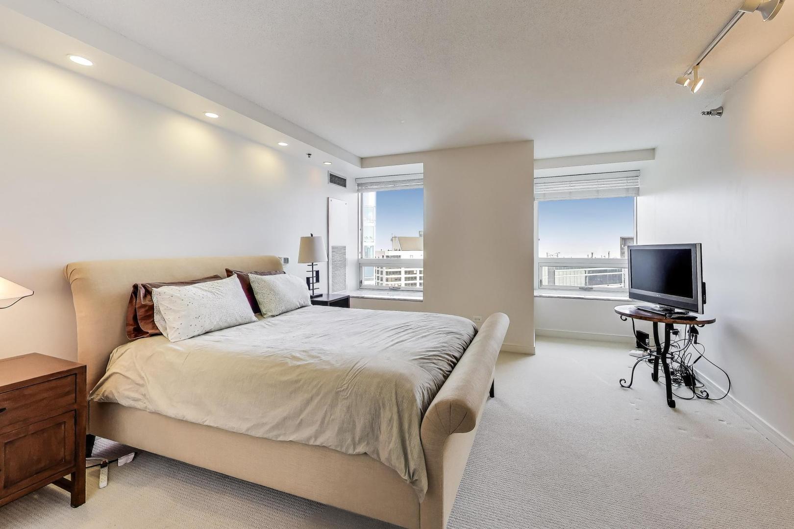 512 N McClurg Court Unit: 4601