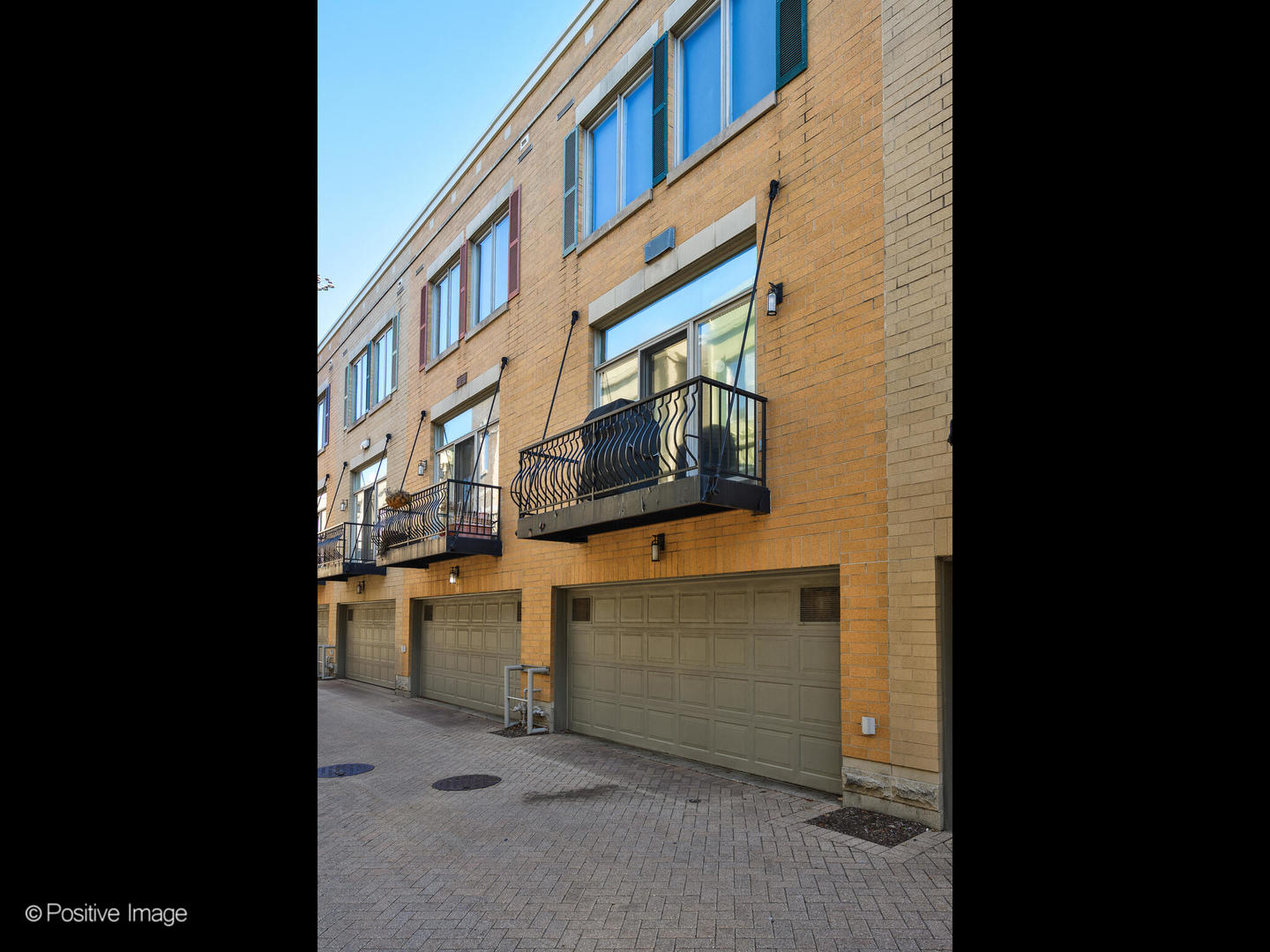 516 N Peoria Street