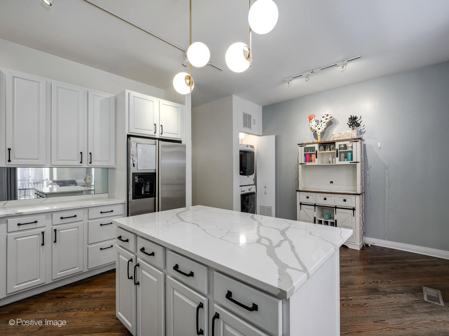 516 N Peoria Street