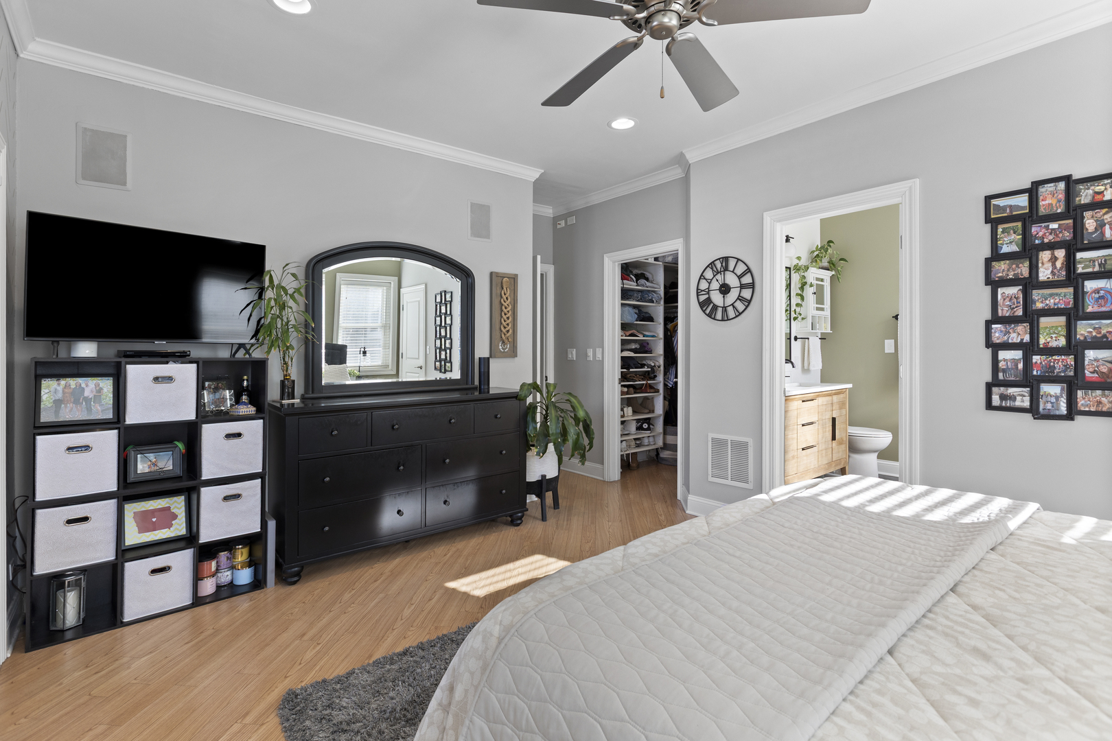 3708 N Ashland Avenue Unit: 1