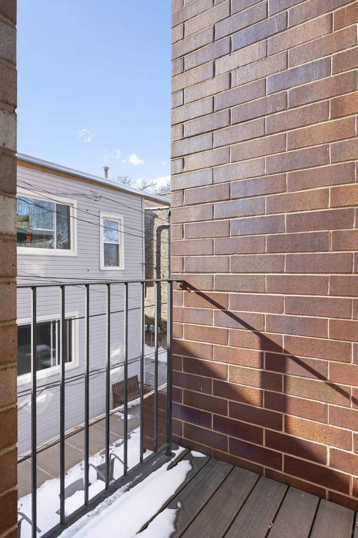 3708 N Ashland Avenue Unit: 1