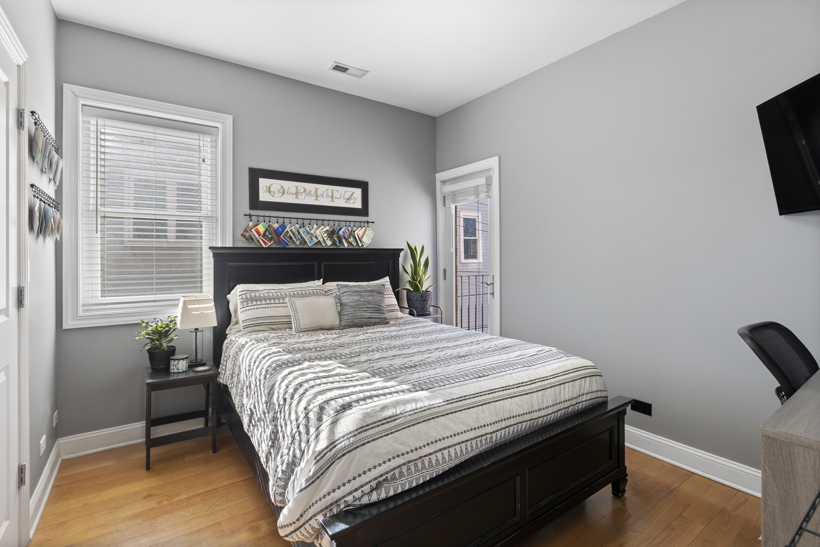 3708 N Ashland Avenue Unit: 1