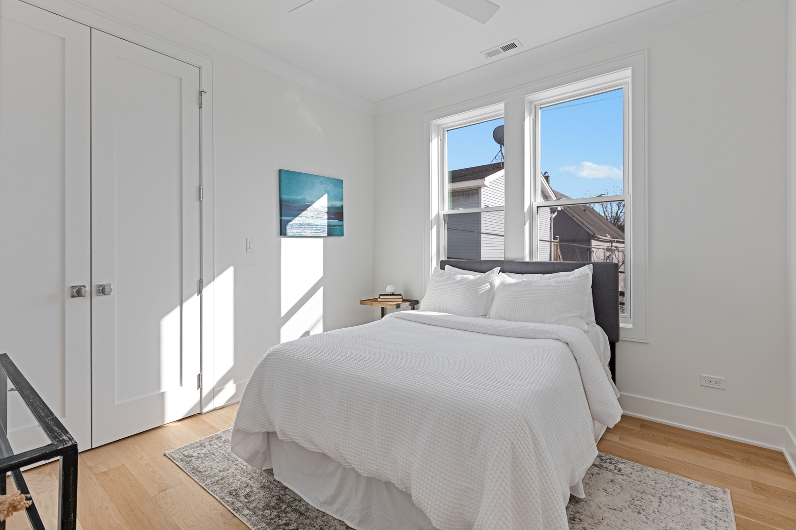 3614 N Marshfield Avenue