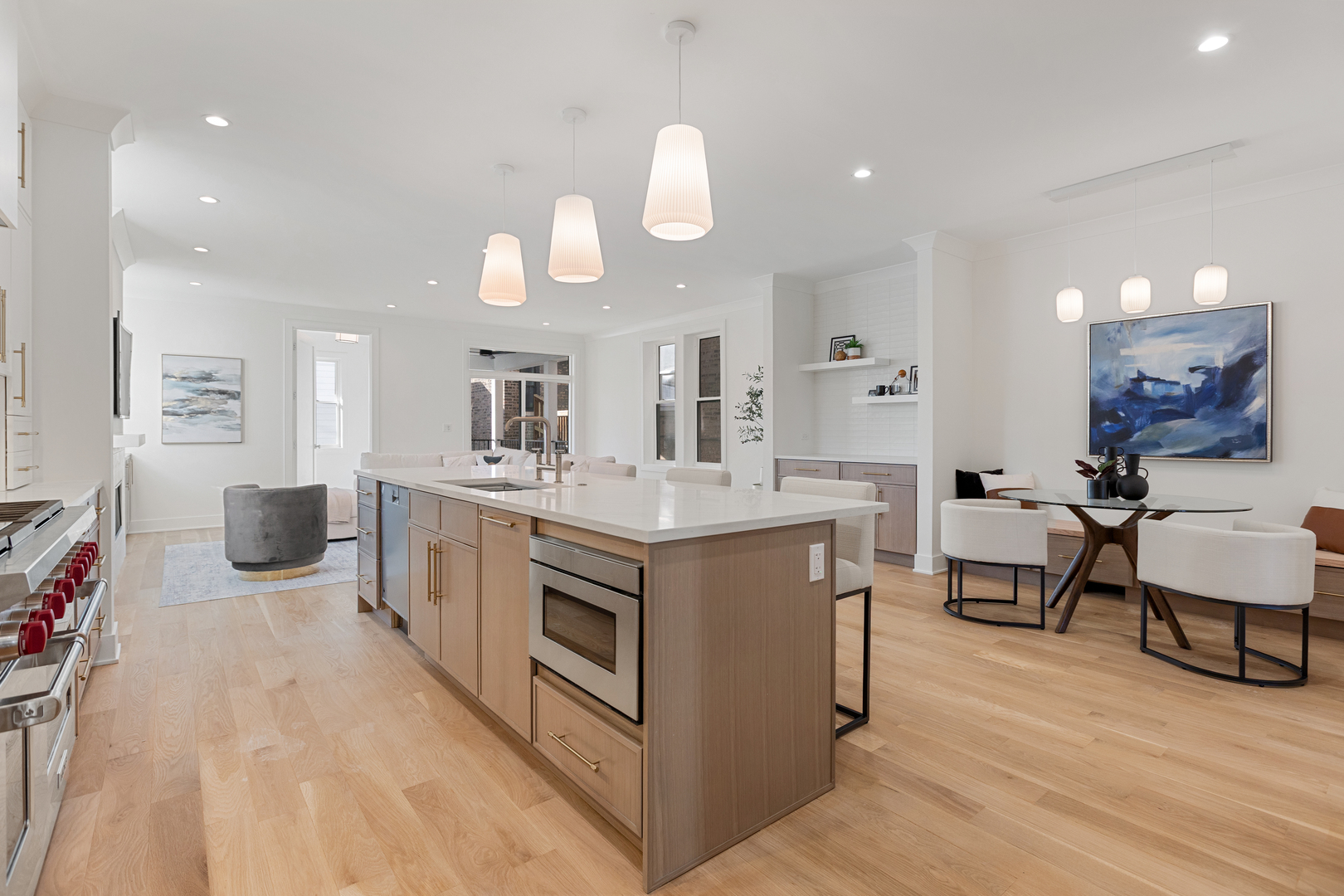 3614 N Marshfield Avenue