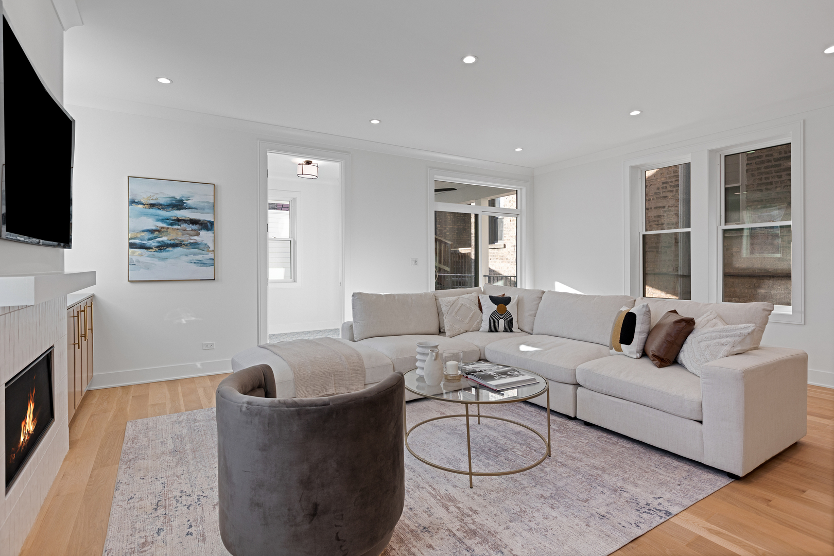 3614 N Marshfield Avenue