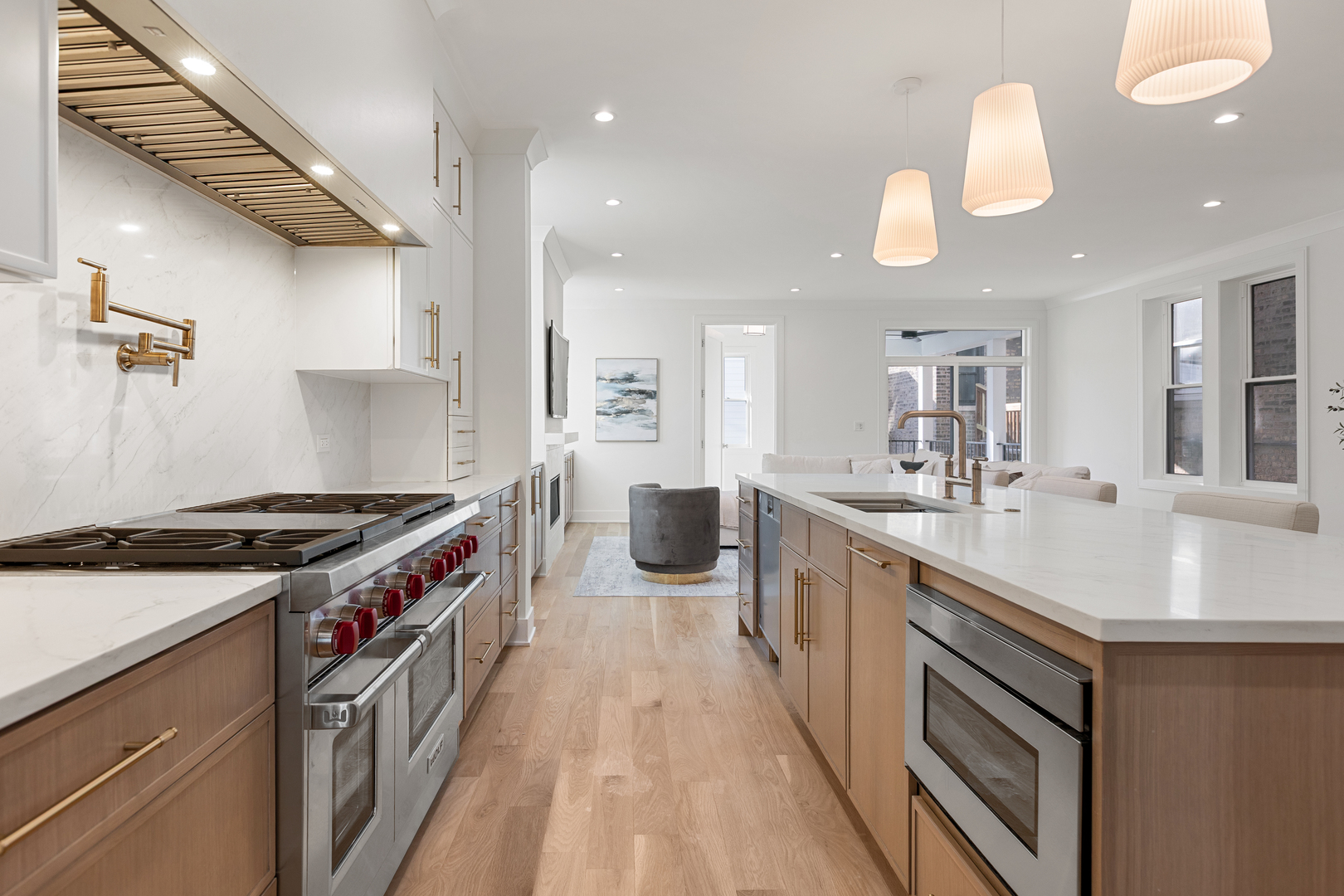 3614 N Marshfield Avenue