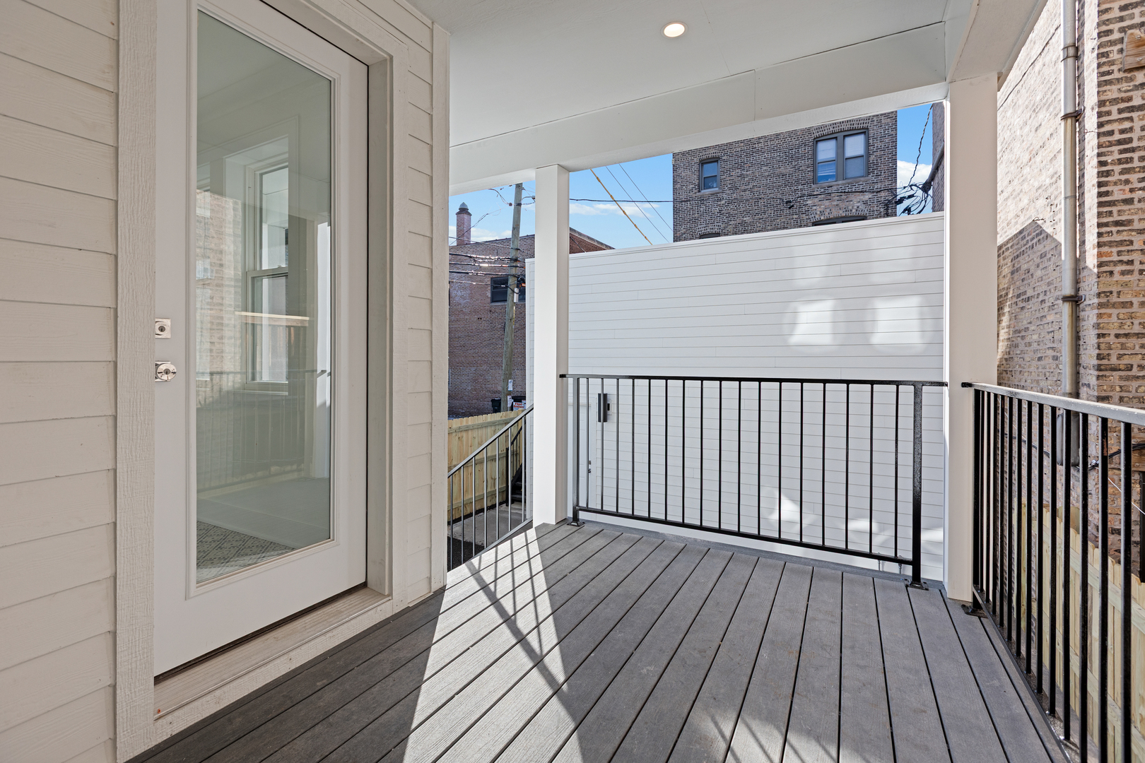 3614 N Marshfield Avenue