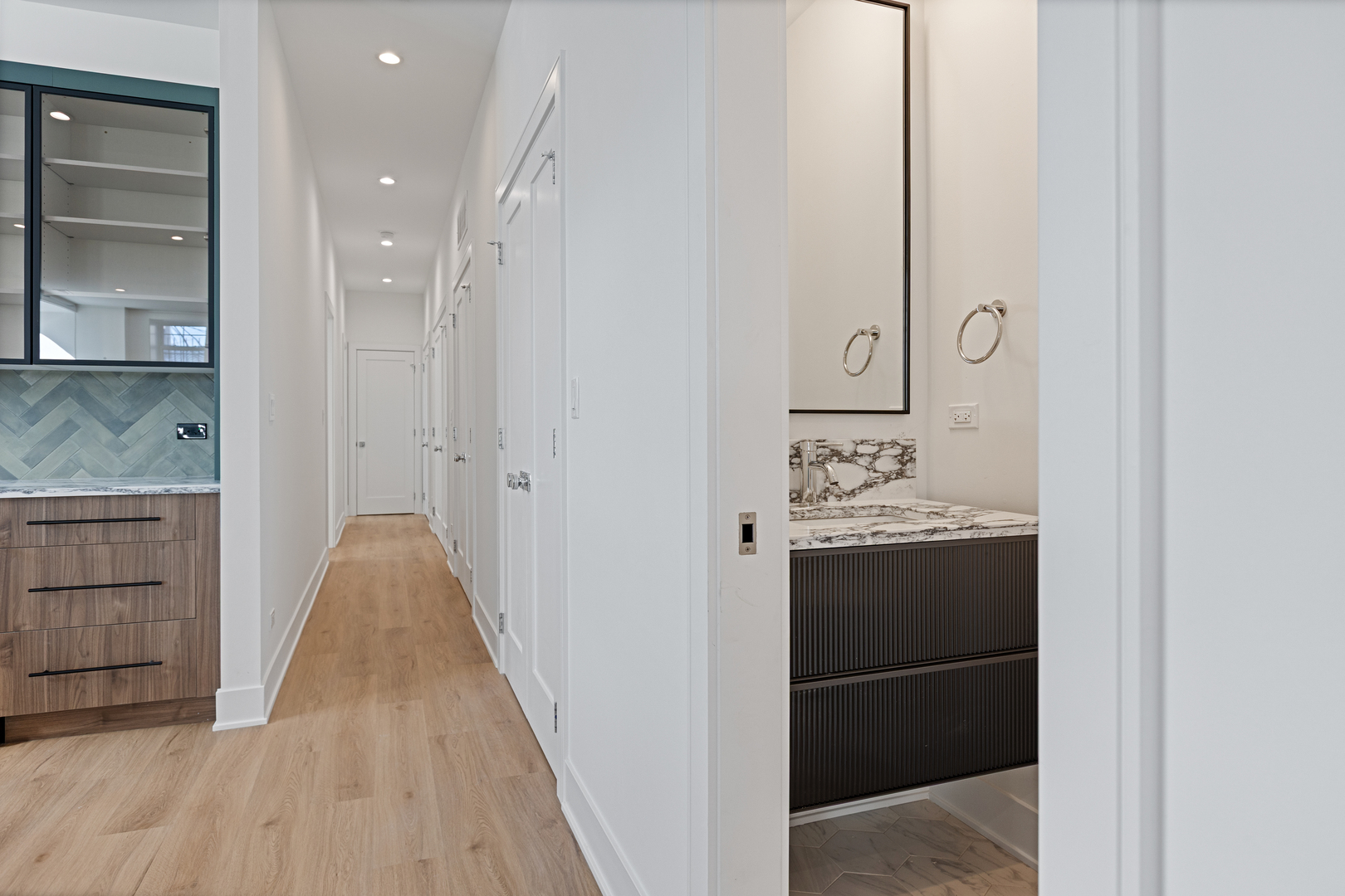 3614 N Marshfield Avenue