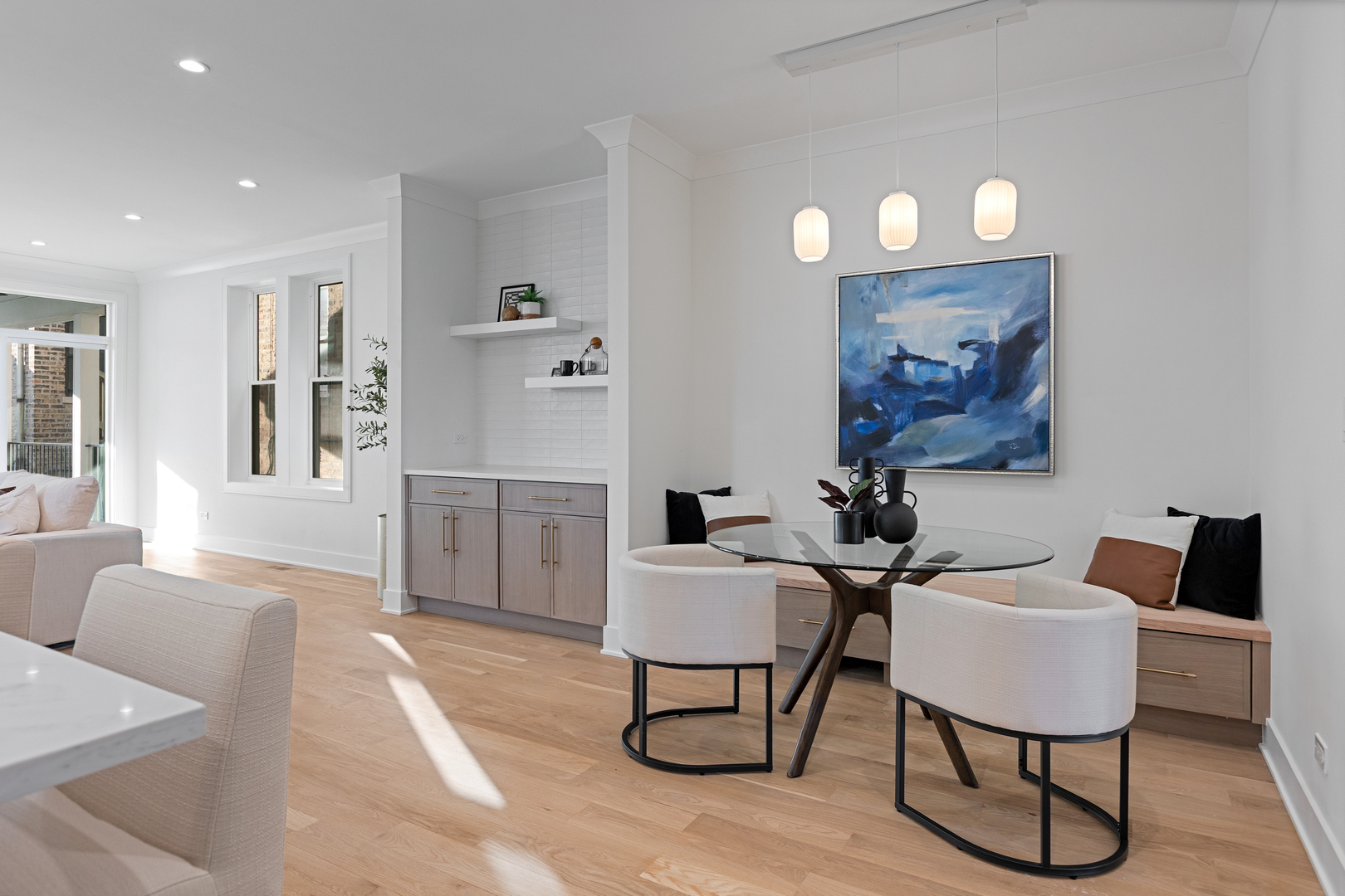 3614 N Marshfield Avenue