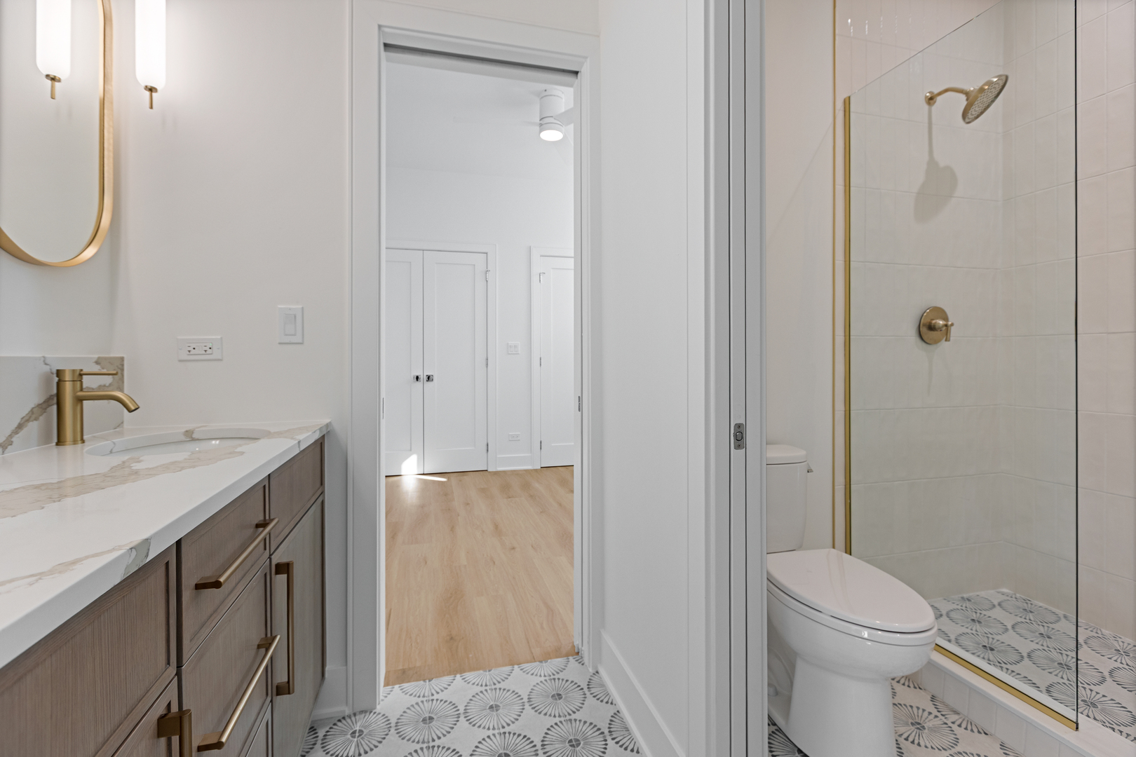 3614 N Marshfield Avenue