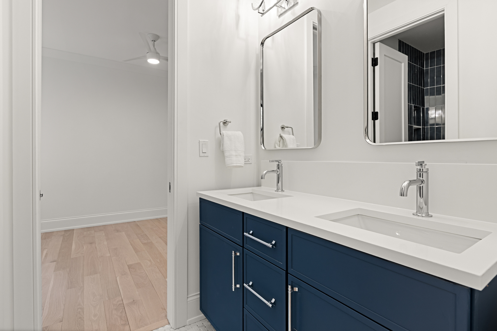 3711 N Magnolia Avenue