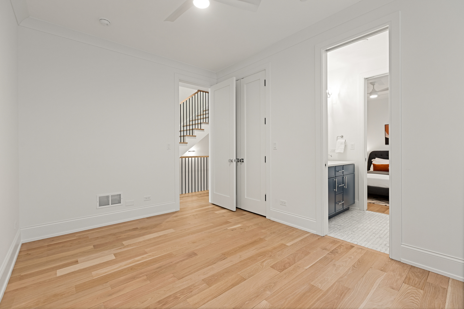 3711 N Magnolia Avenue