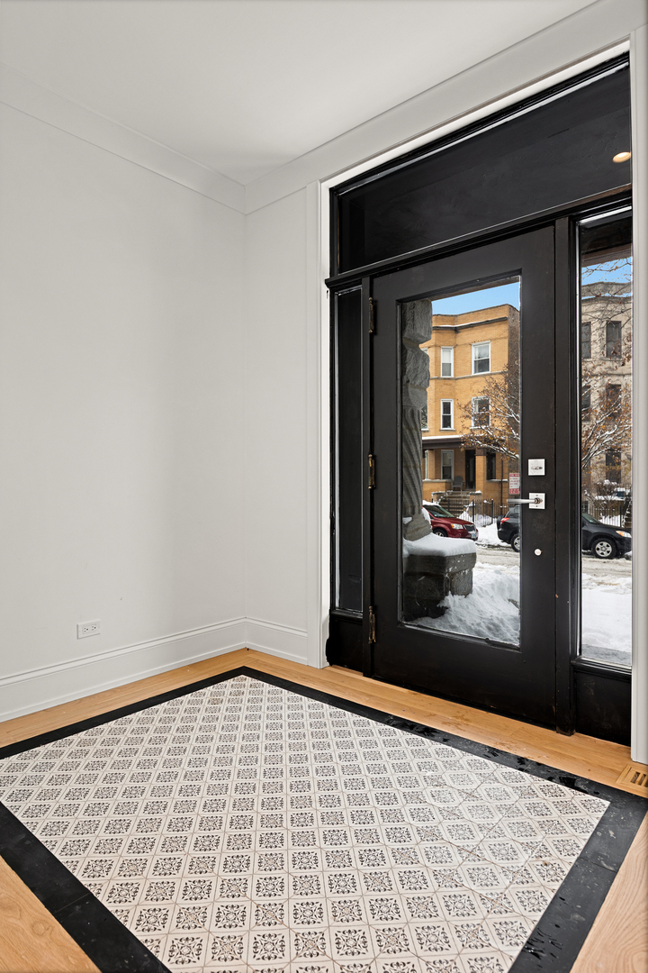 3711 N Magnolia Avenue