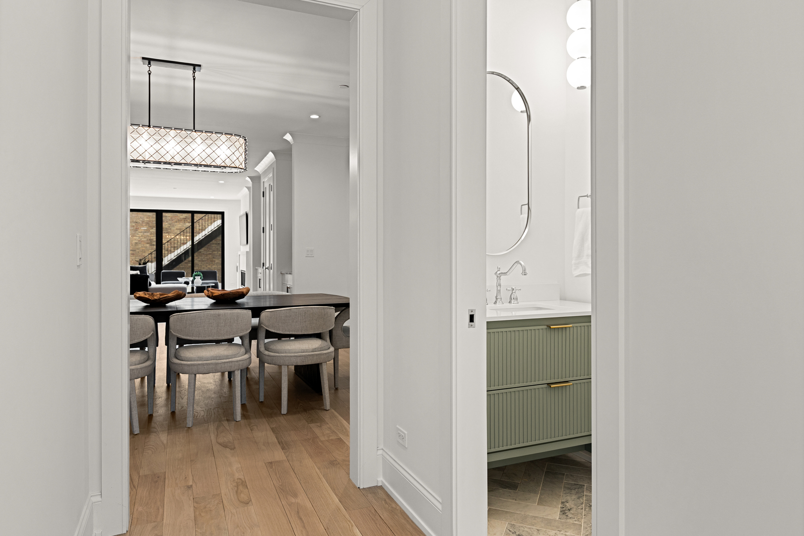 3711 N Magnolia Avenue