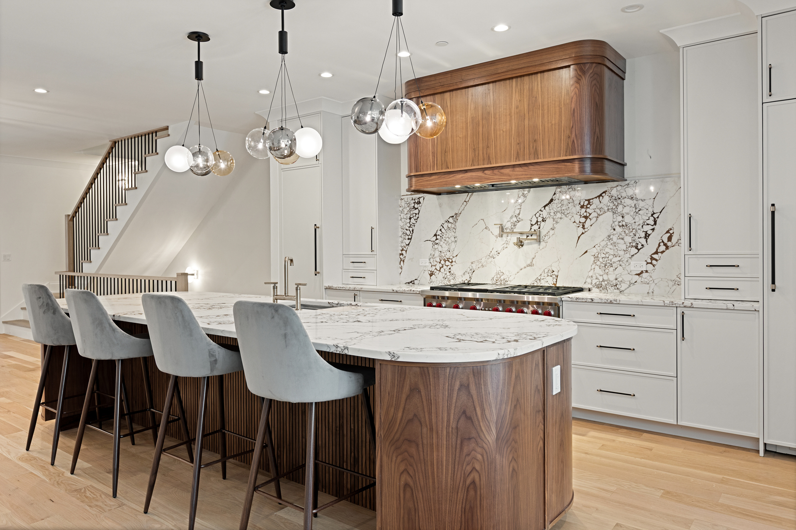 3711 N Magnolia Avenue