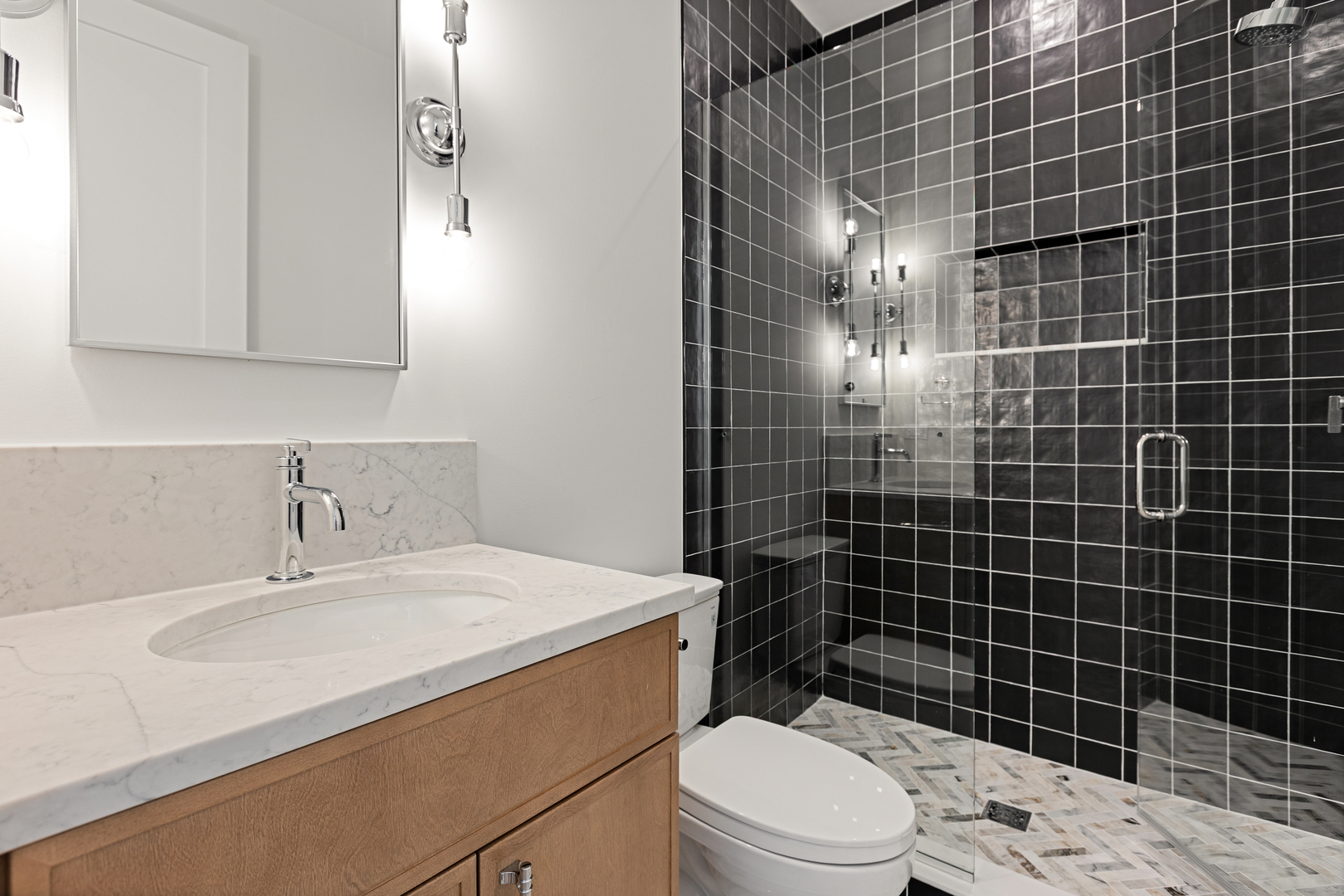 3711 N Magnolia Avenue