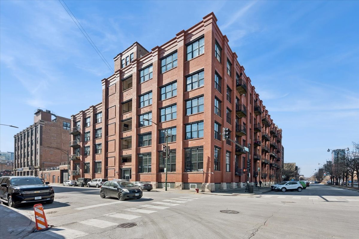 1000 W WASHINGTON Boulevard Unit: 336