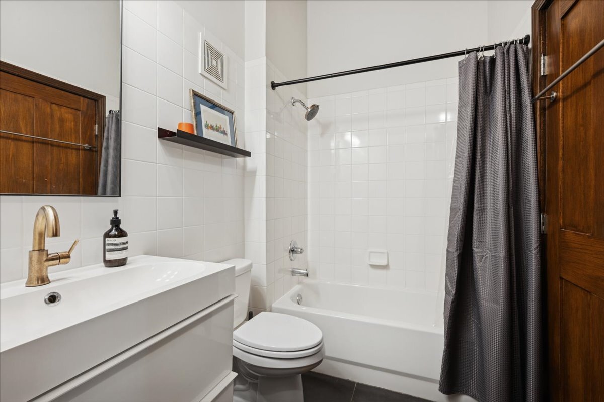 1000 W WASHINGTON Boulevard Unit: 336