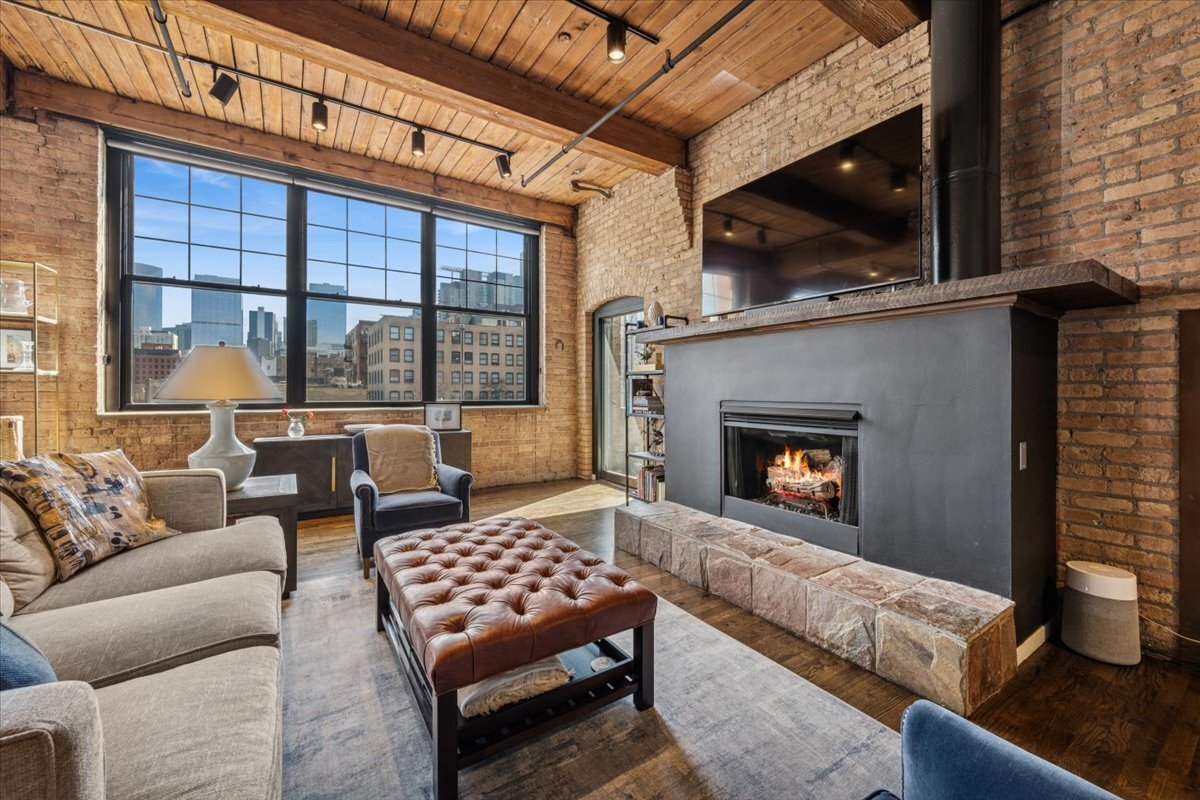 1000 W WASHINGTON Boulevard Unit: 336