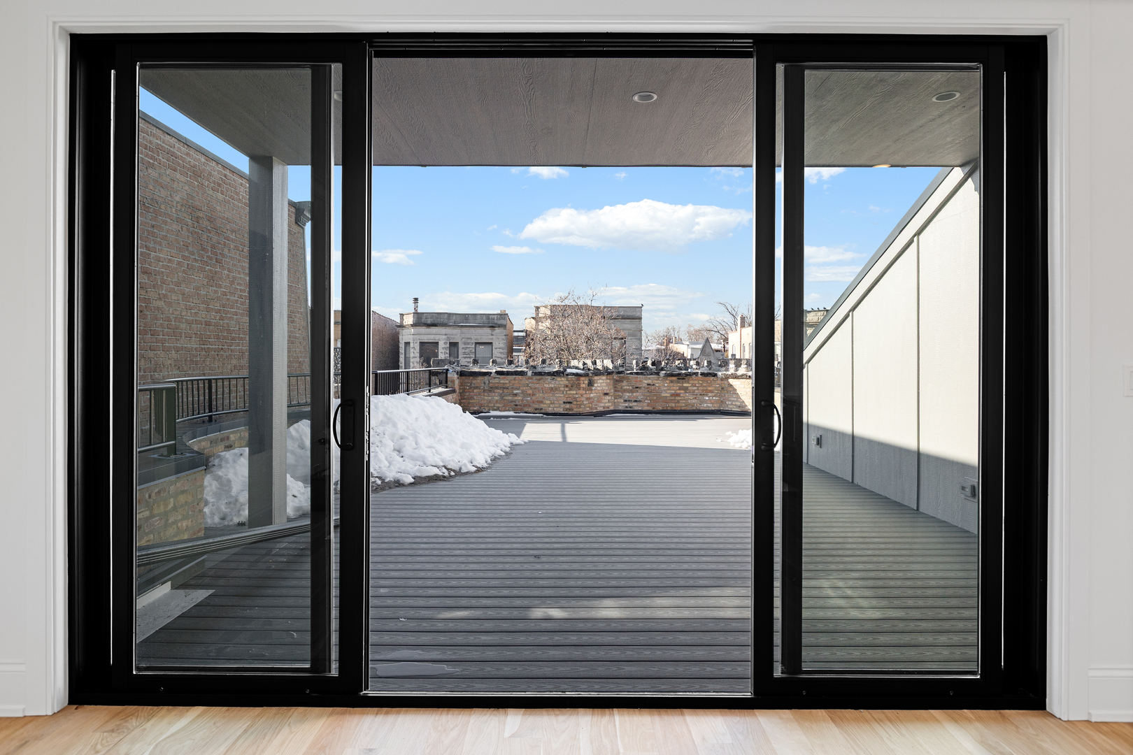 3711 N Magnolia Avenue