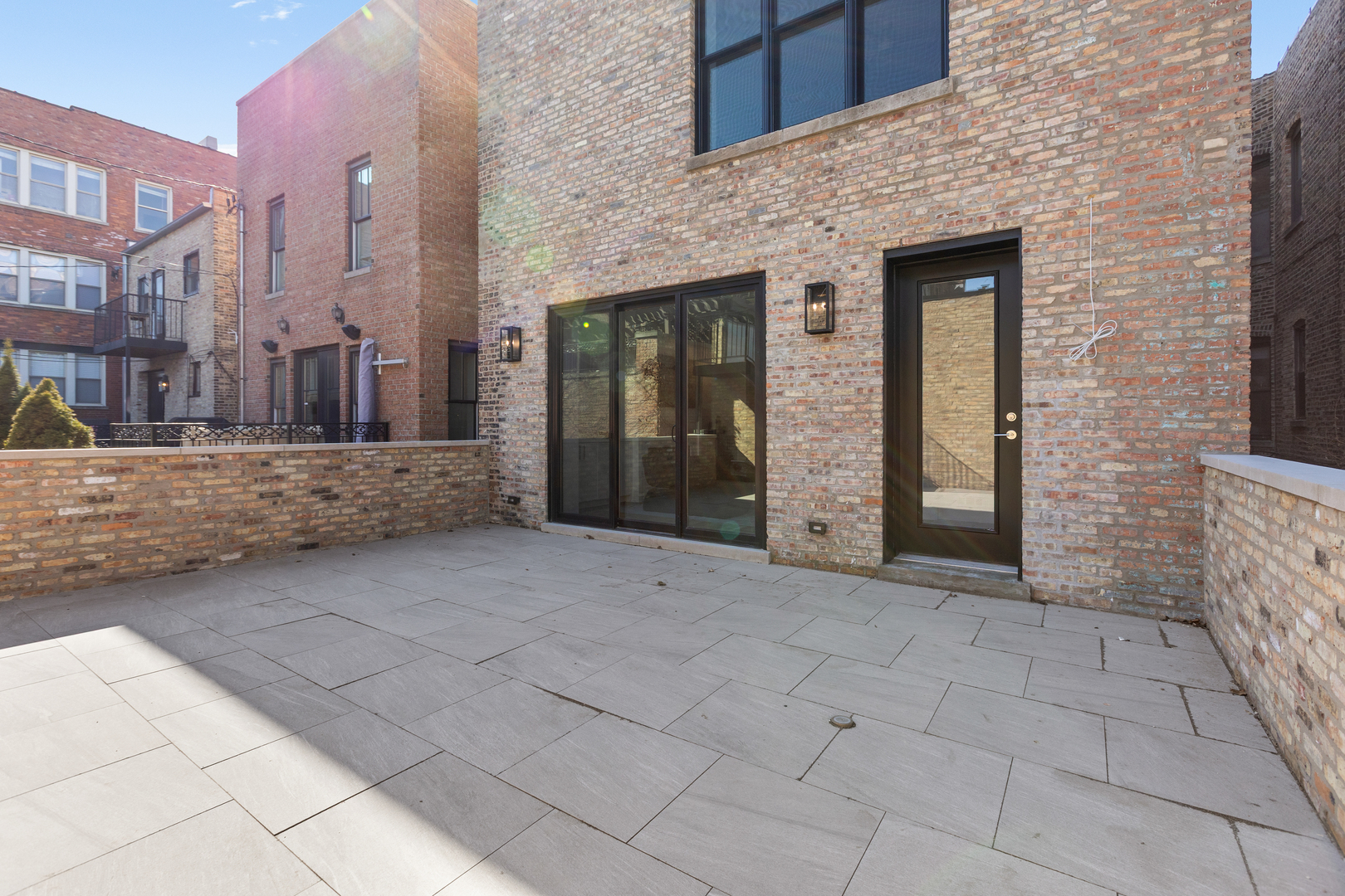 3711 N Magnolia Avenue