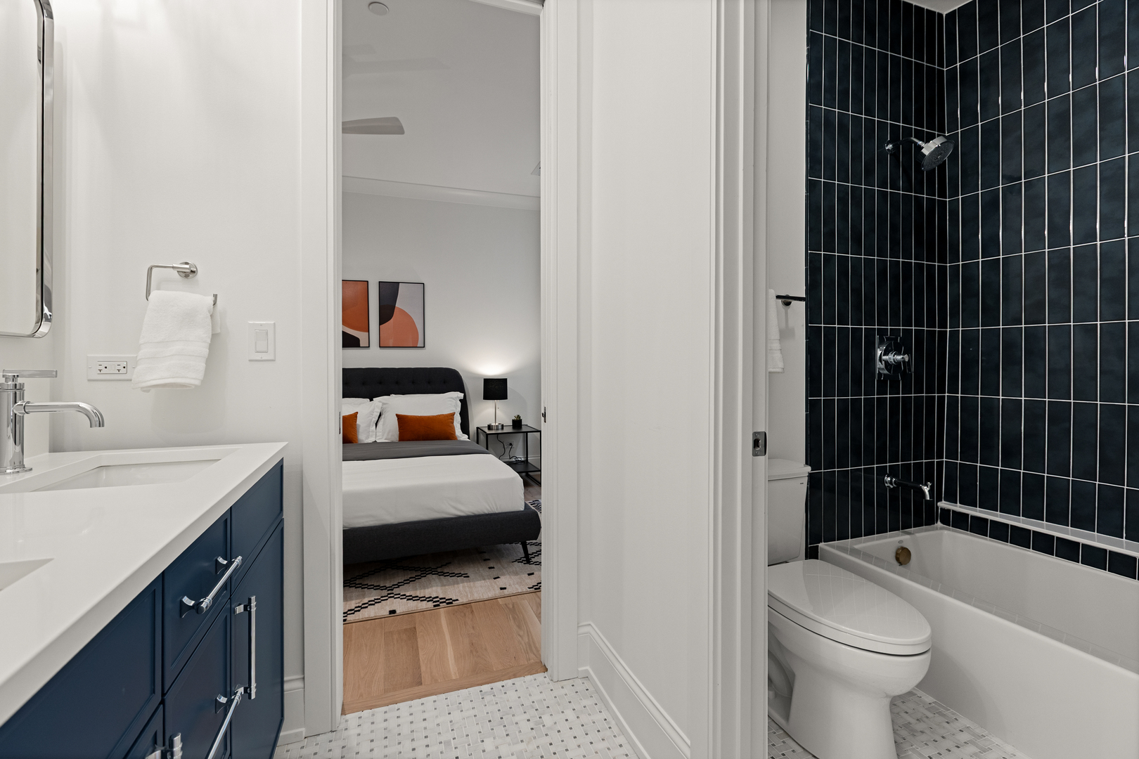 3711 N Magnolia Avenue