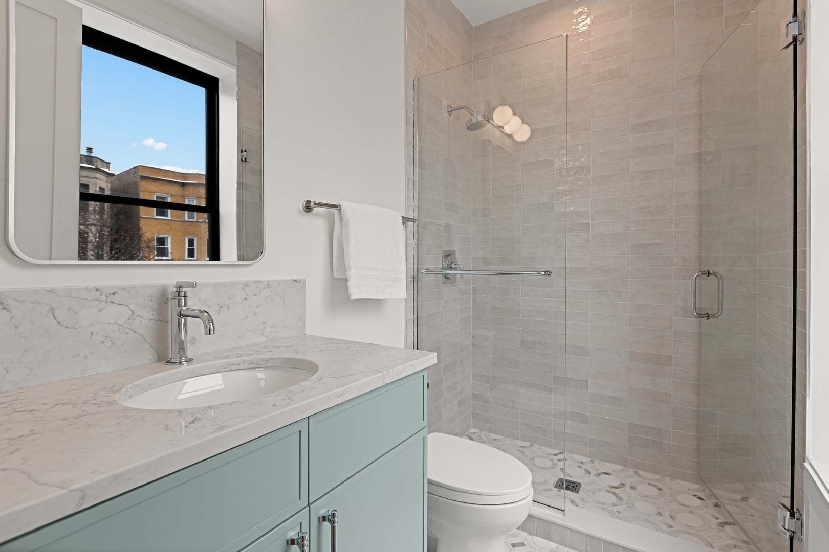 3711 N Magnolia Avenue