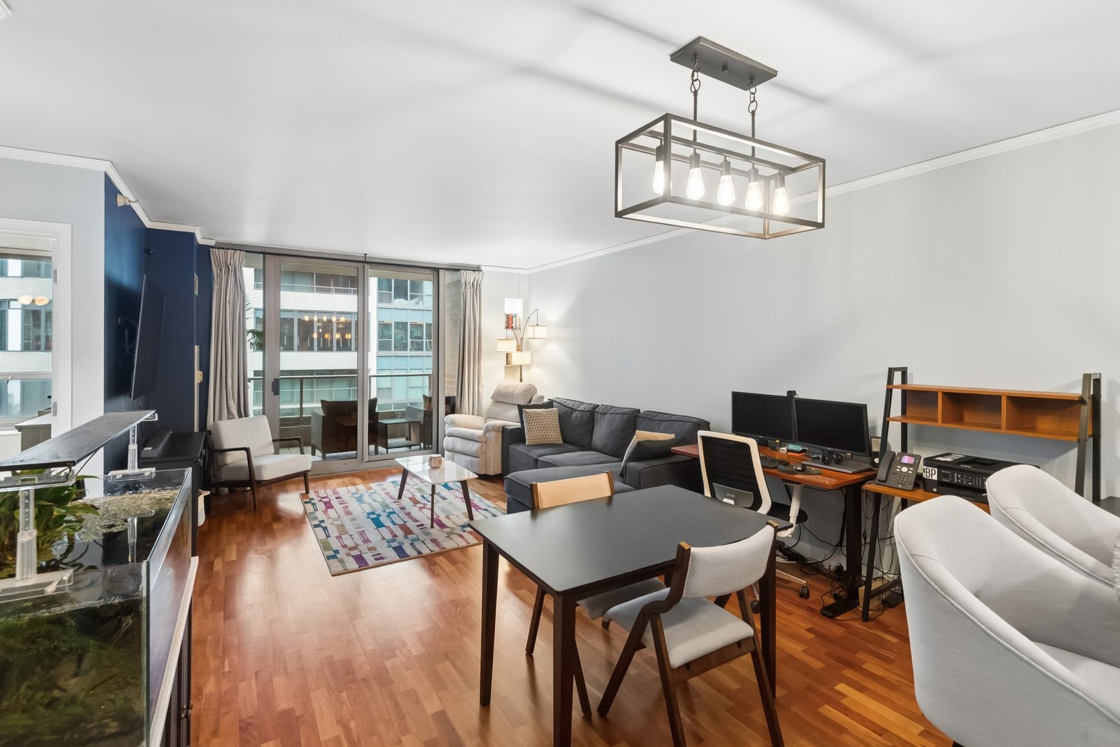 420 E Waterside Drive Unit: 907