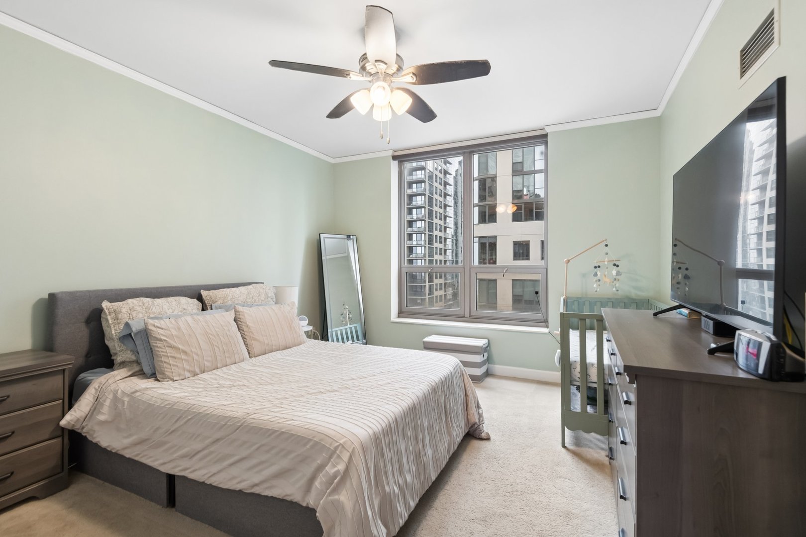 420 E Waterside Drive Unit: 907