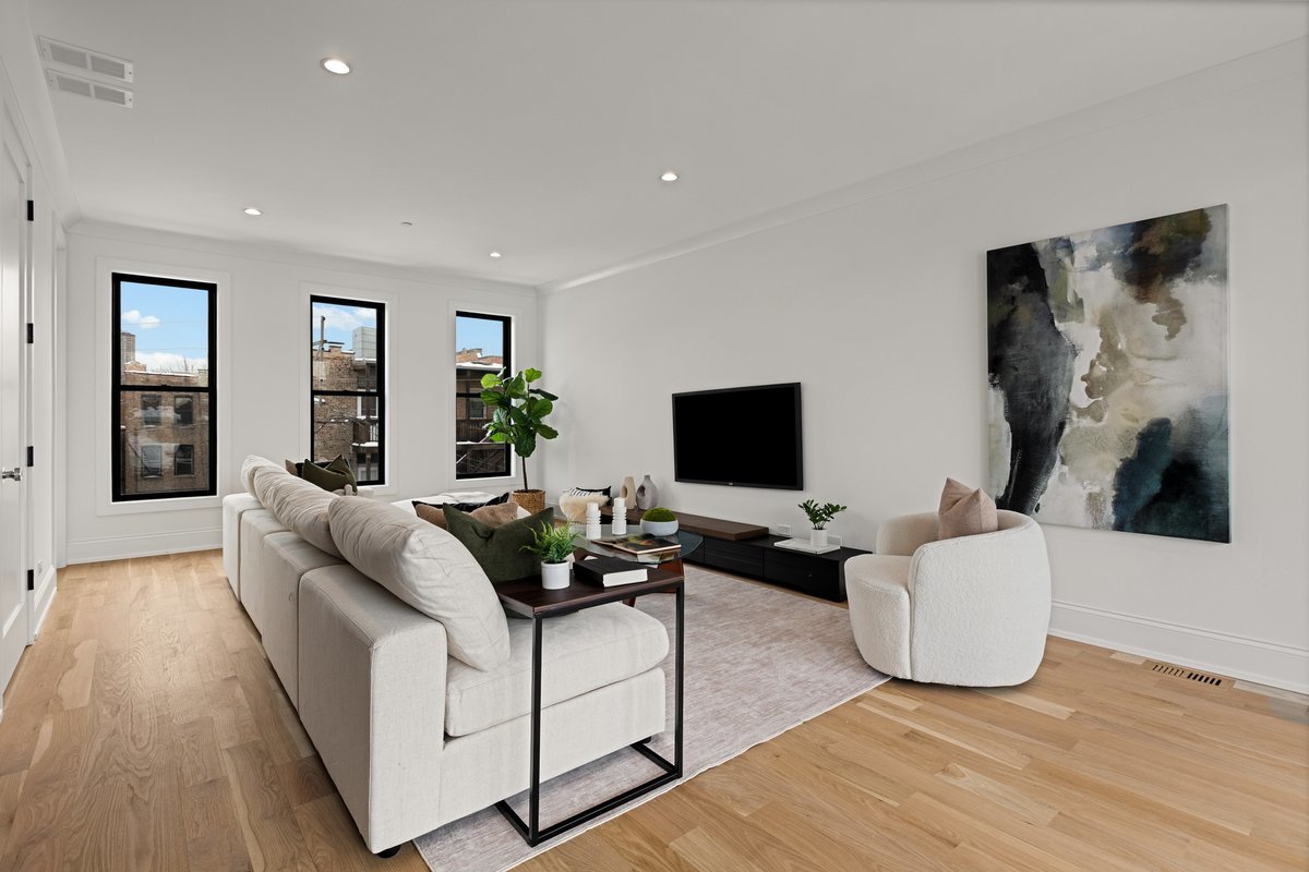 3711 N Magnolia Avenue